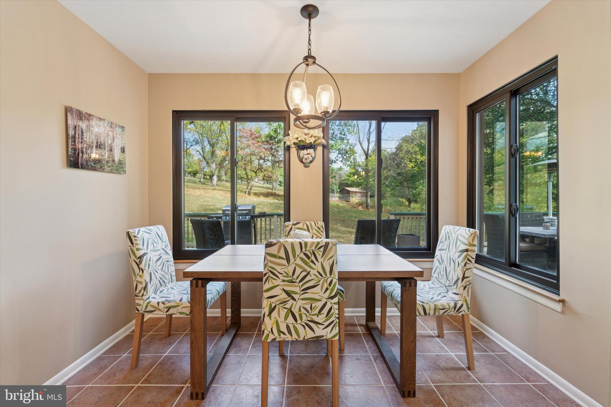 MIQUON - Residential