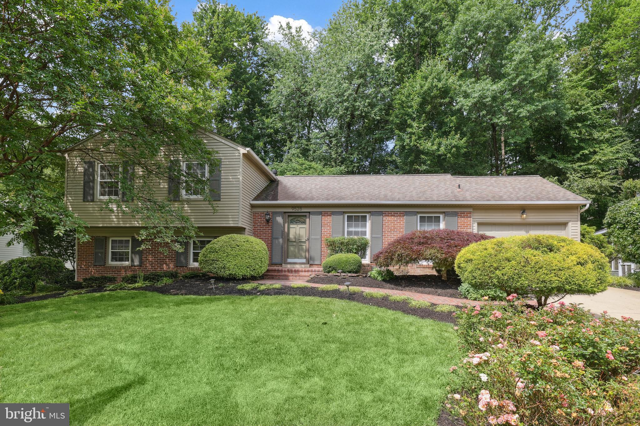 LAKE BRADDOCK - Residential