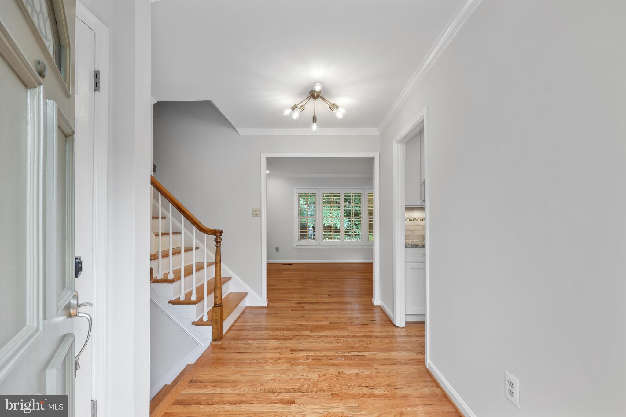 9528 WALLINGFORD DRIVE