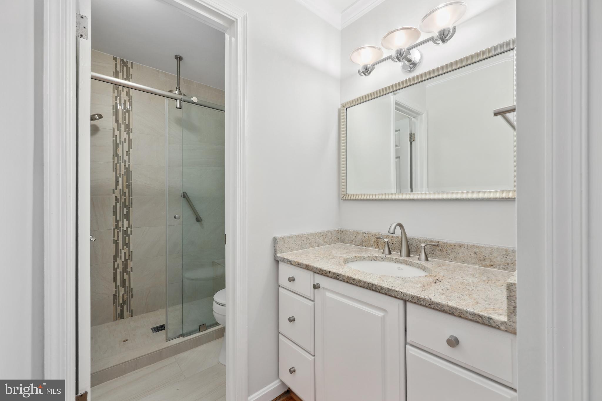 LAKE BRADDOCK - Residential