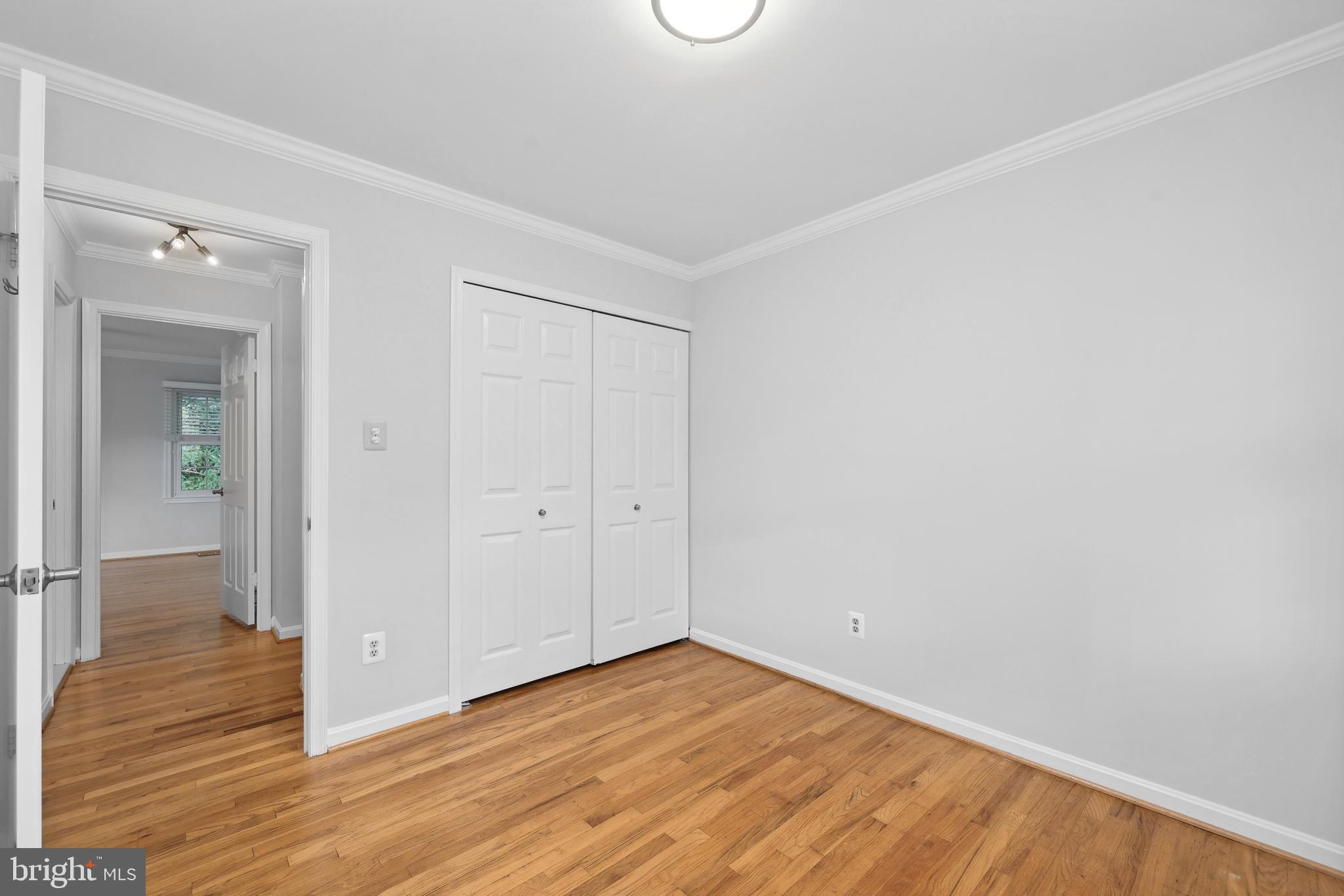 LAKE BRADDOCK - Residential