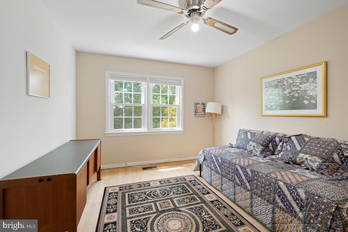 LUXMANOR - Residential