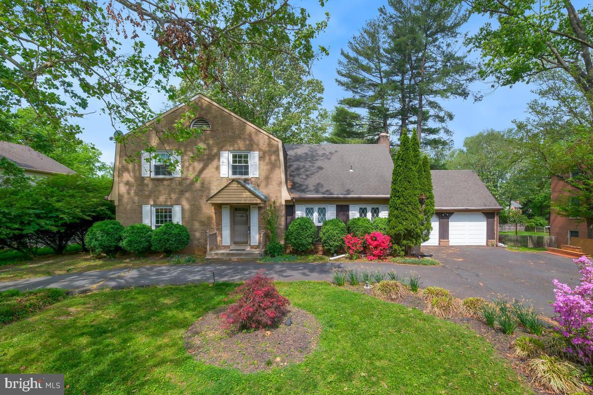 LUXMANOR - Residential