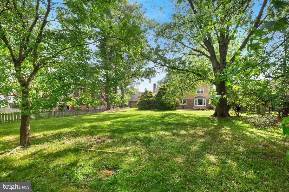 LUXMANOR - Residential