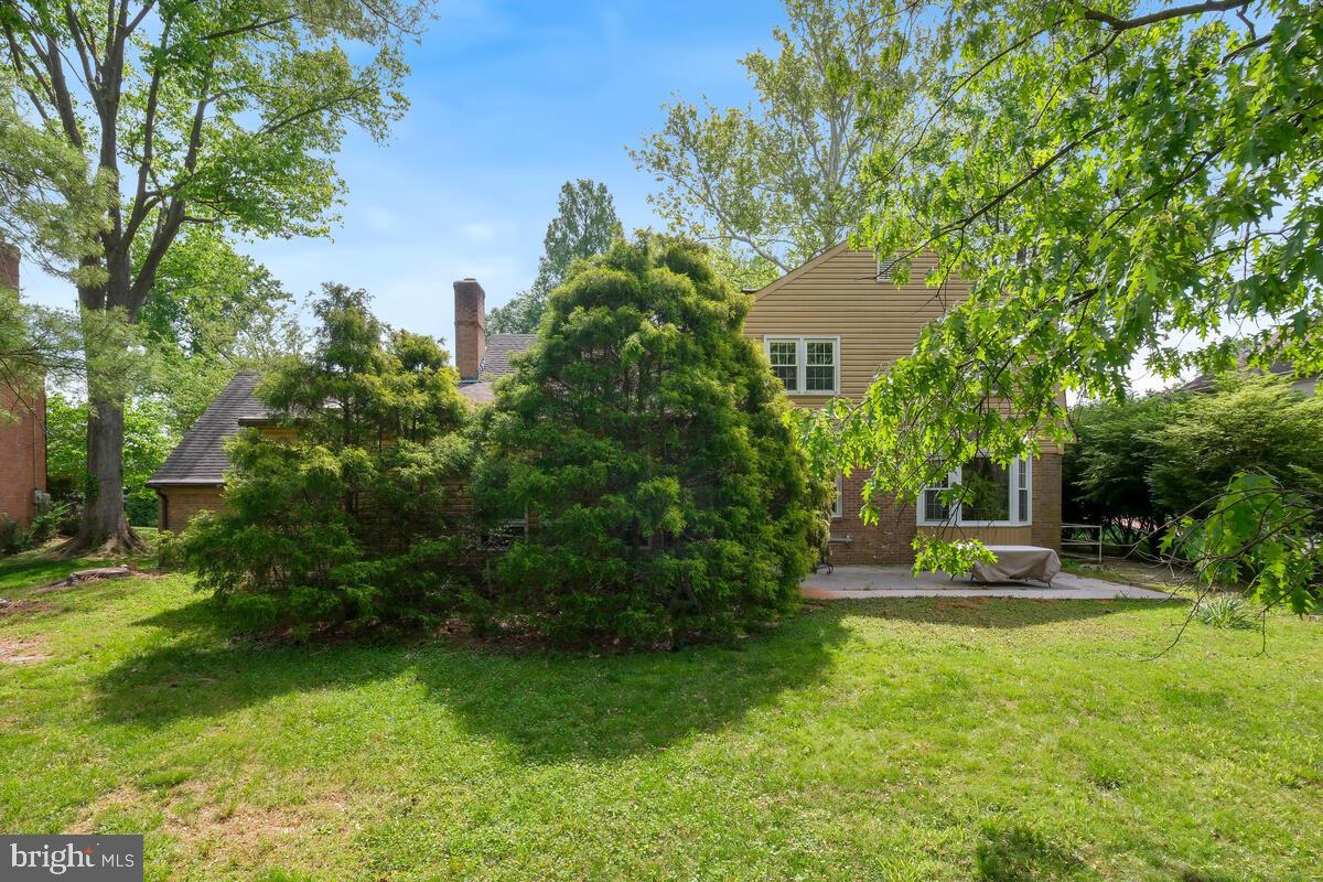 LUXMANOR - Residential