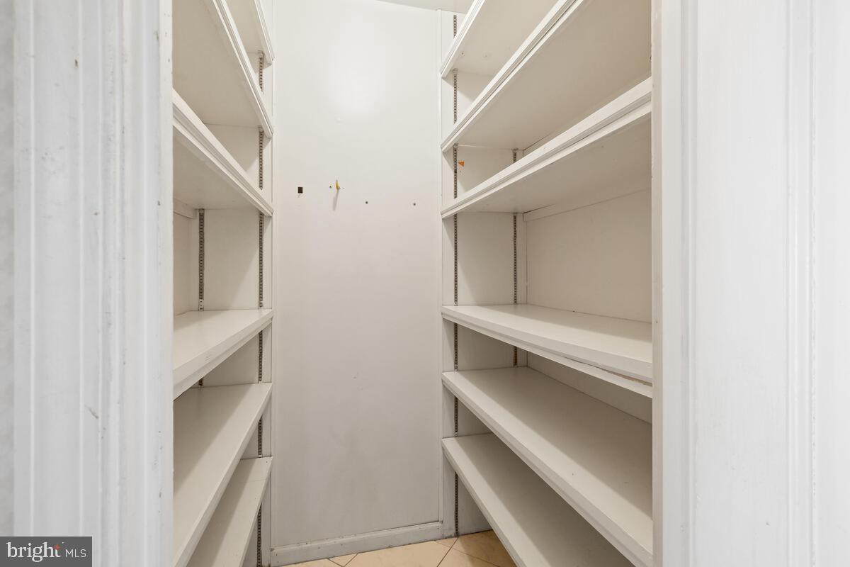 LUXMANOR - Residential