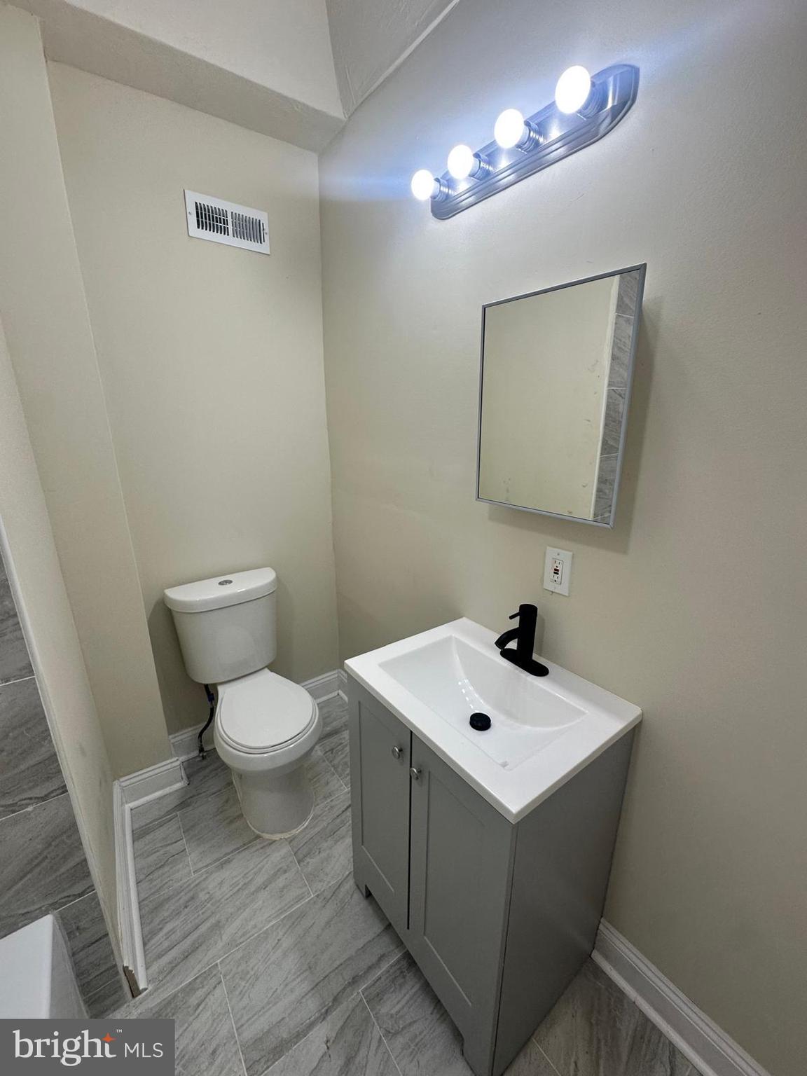 WEST OAK LANE - Residential