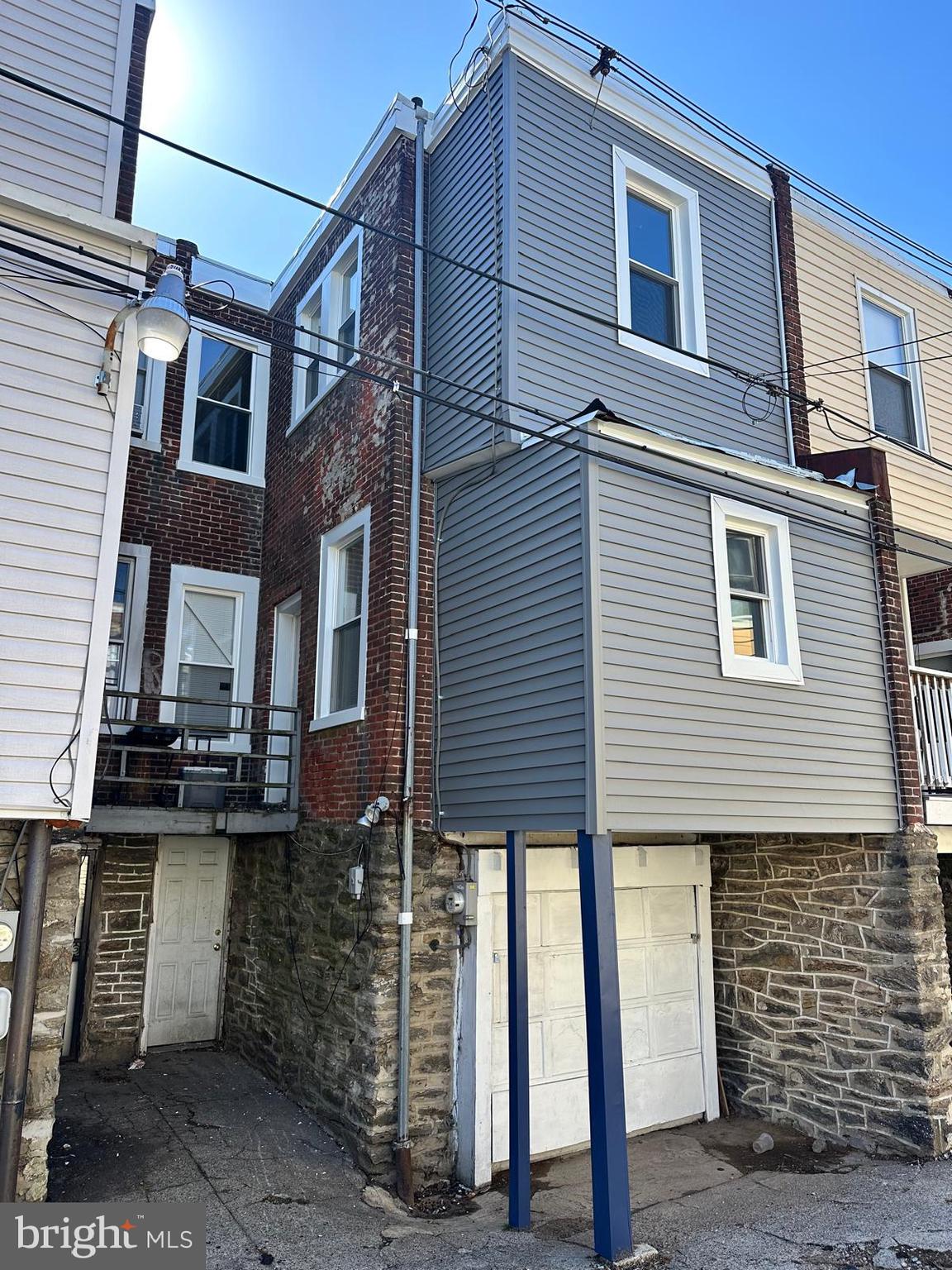 WEST OAK LANE - Residential