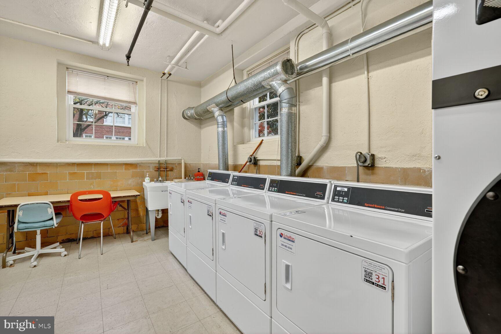 COURTHOUSE - Residential