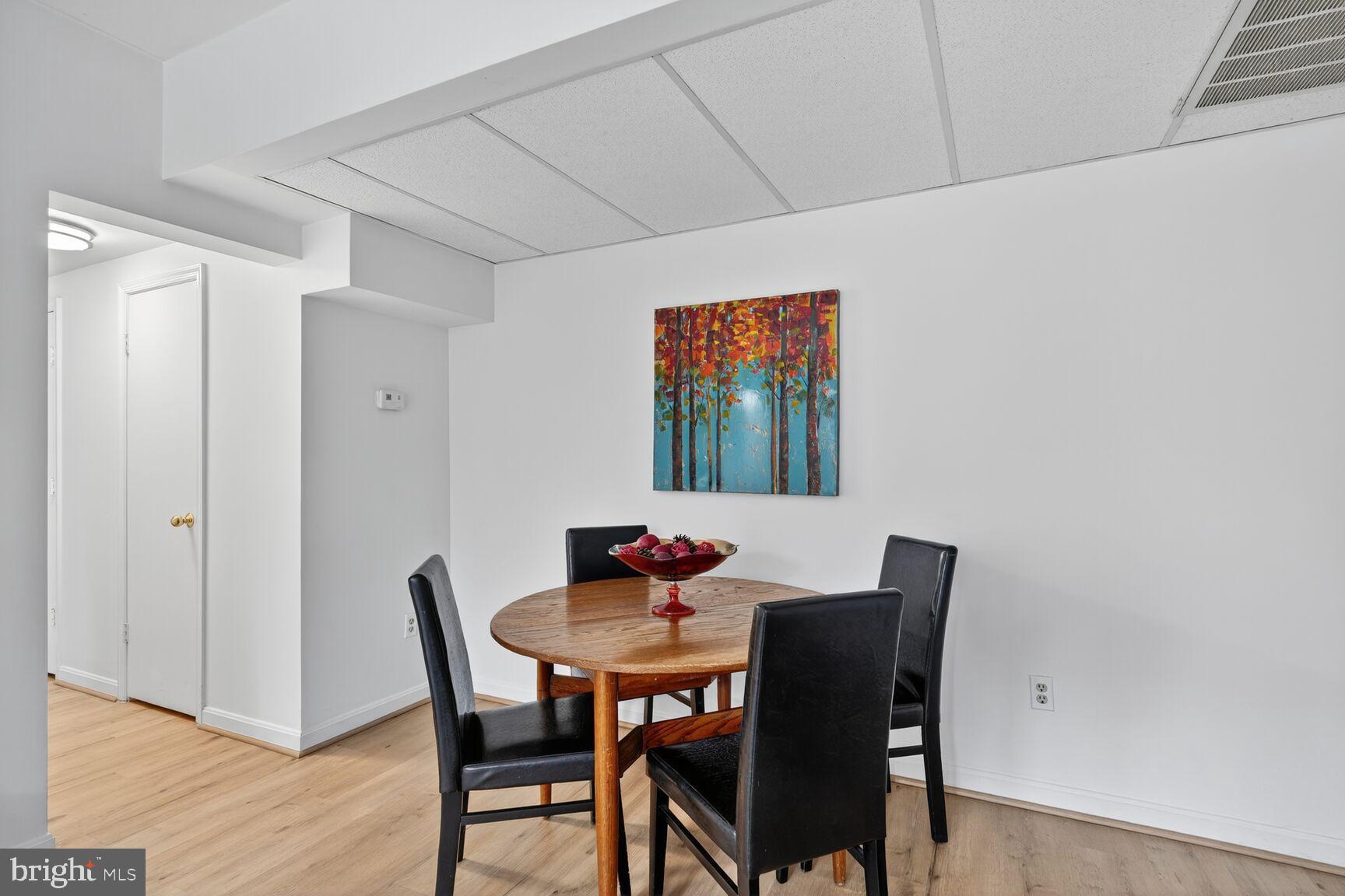 COURTHOUSE - Residential