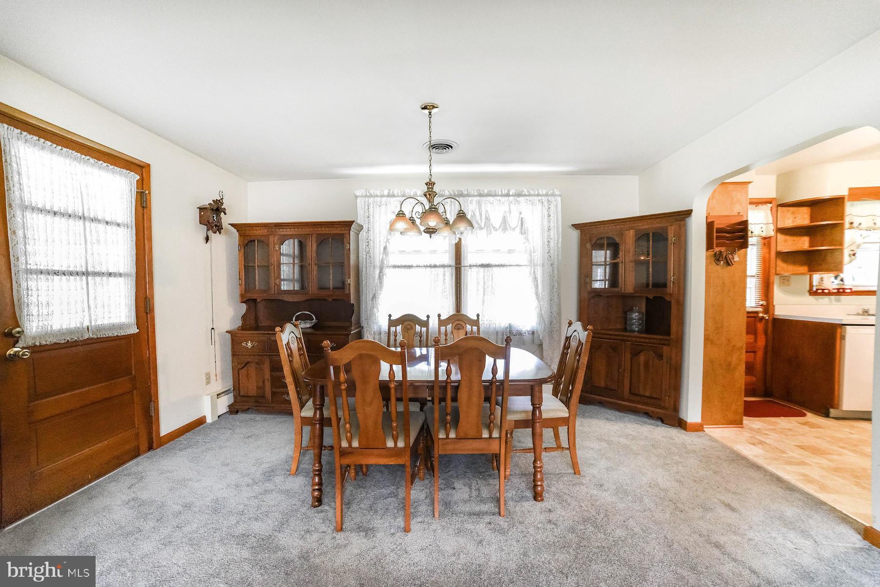 SOUTH HAMPTON - Residential