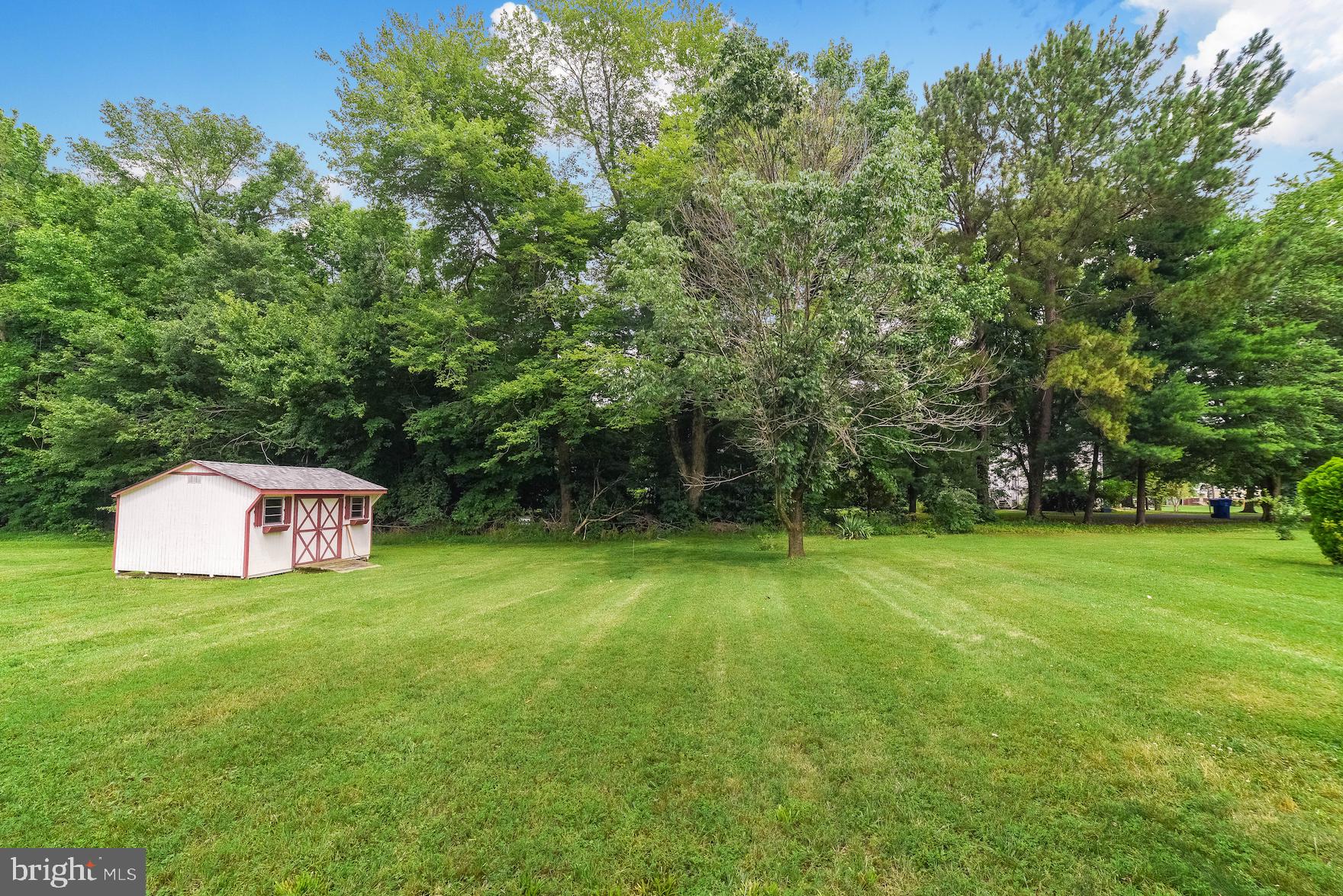 SOUTH HAMPTON - Residential