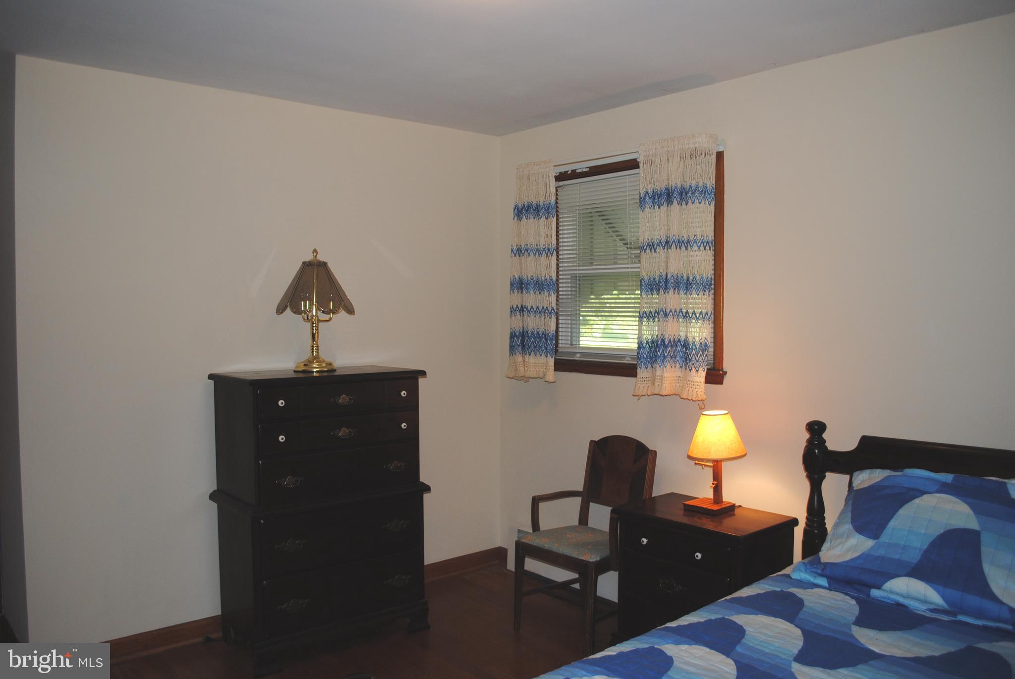 SOUTH HAMPTON - Residential