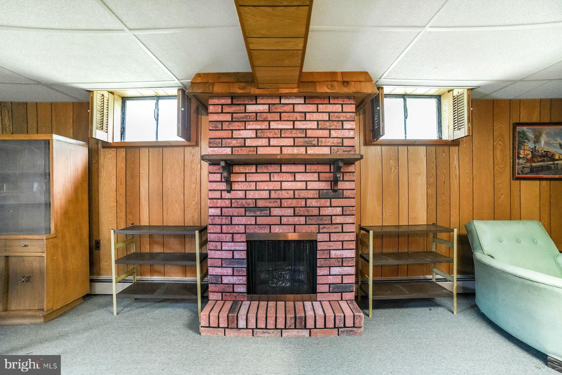 SOUTH HAMPTON - Residential