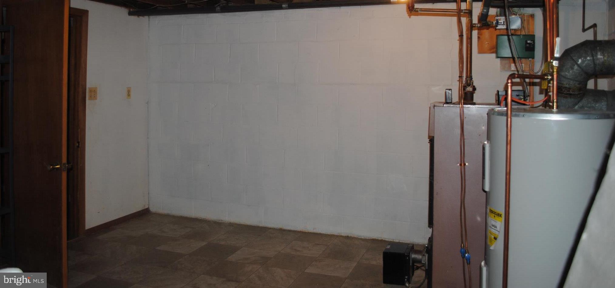 SOUTH HAMPTON - Residential