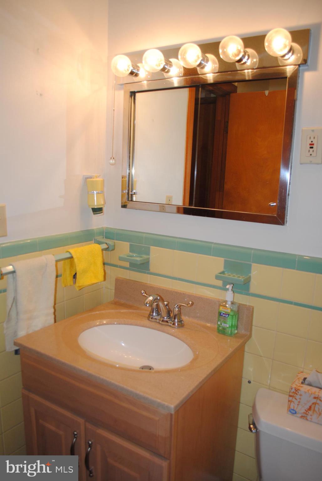 SOUTH HAMPTON - Residential