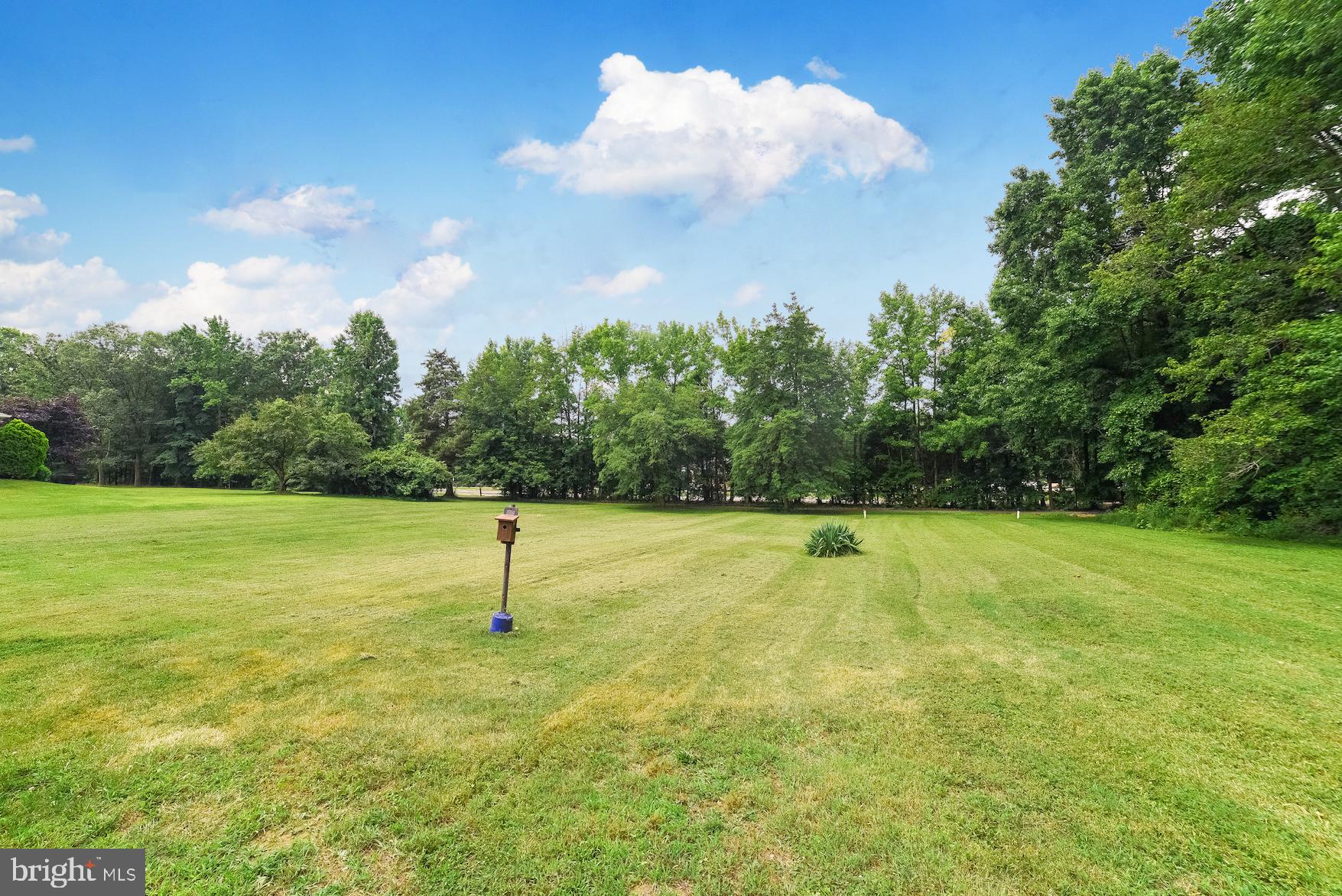 SOUTH HAMPTON - Residential