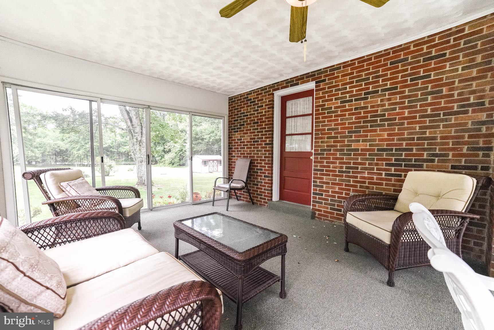 SOUTH HAMPTON - Residential