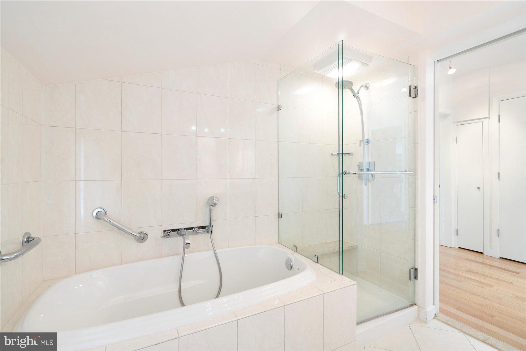 GREENWOOD - Residential