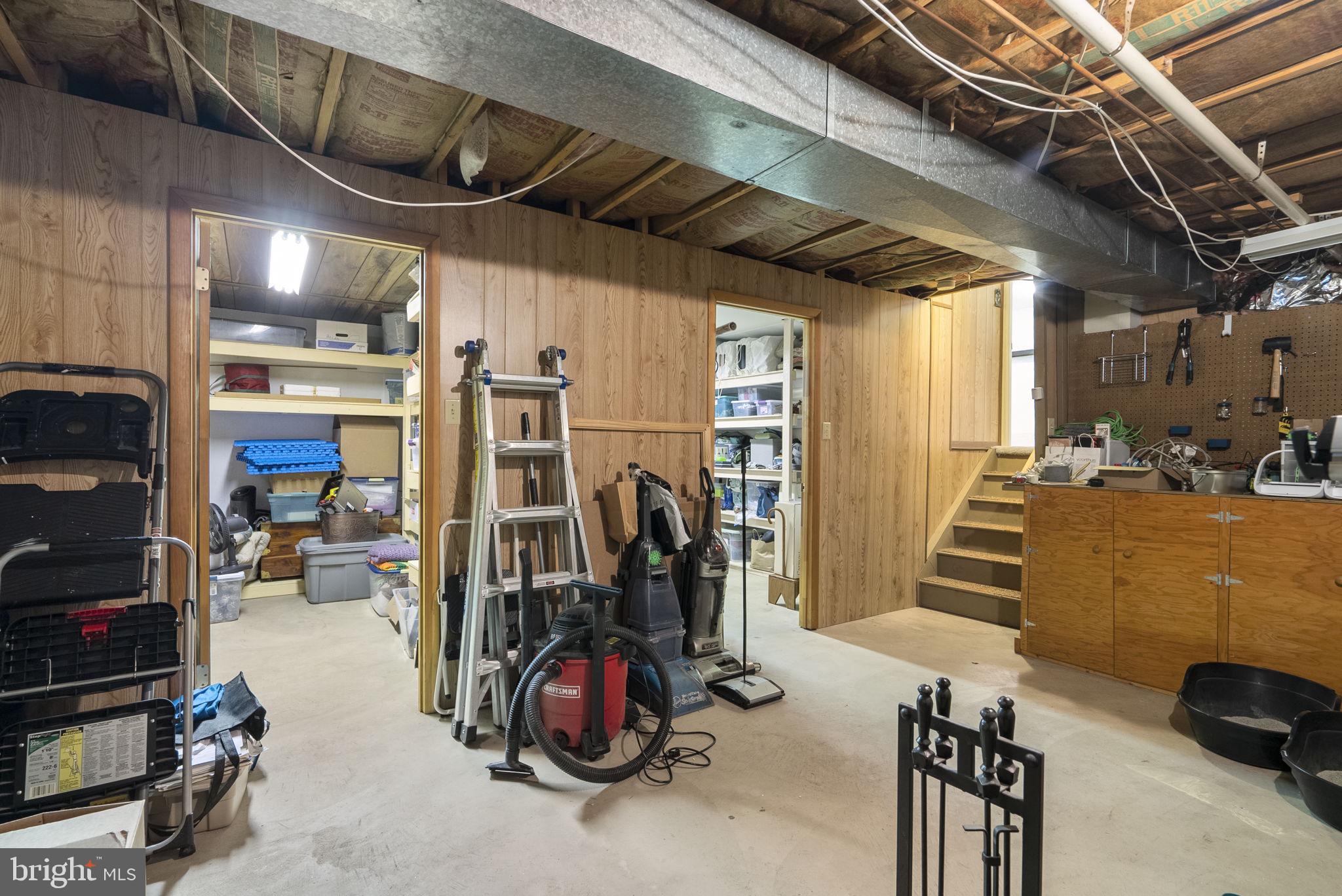 FLOWER HILL - Residential