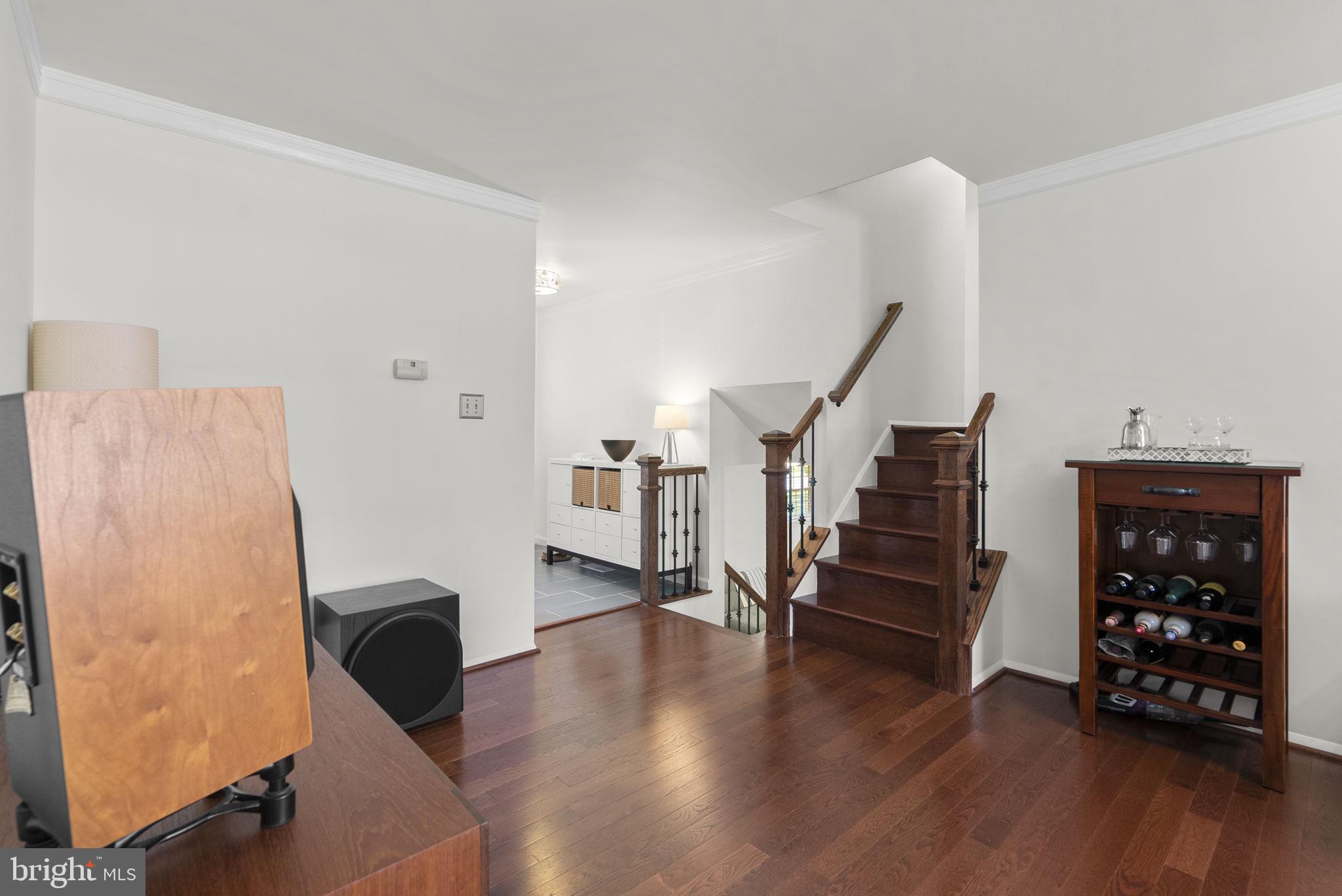 FLOWER HILL - Residential