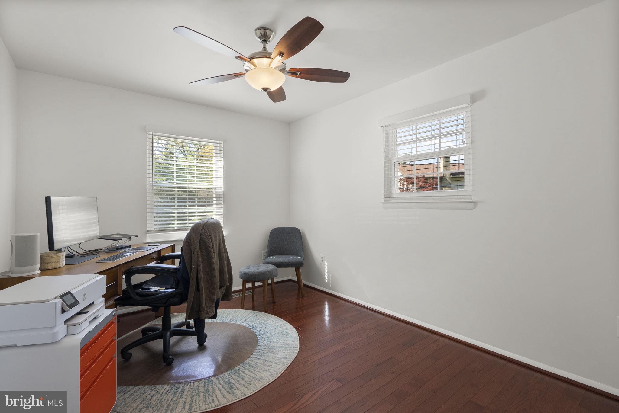 FLOWER HILL - Residential