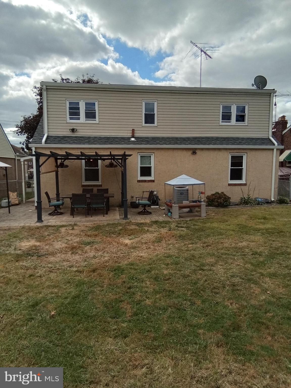 1917 GRIFFITH STREET