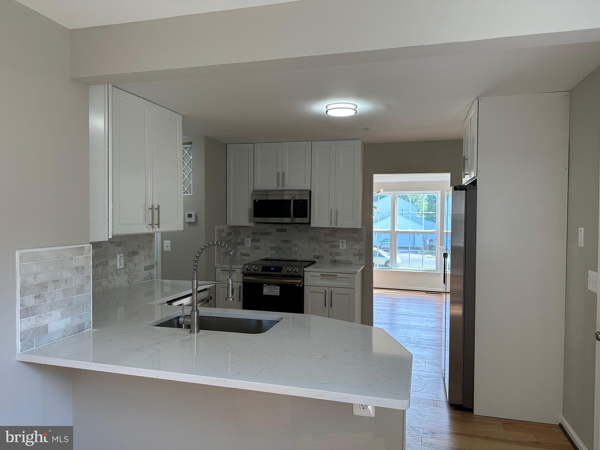 WALNUT HILLS - Residential