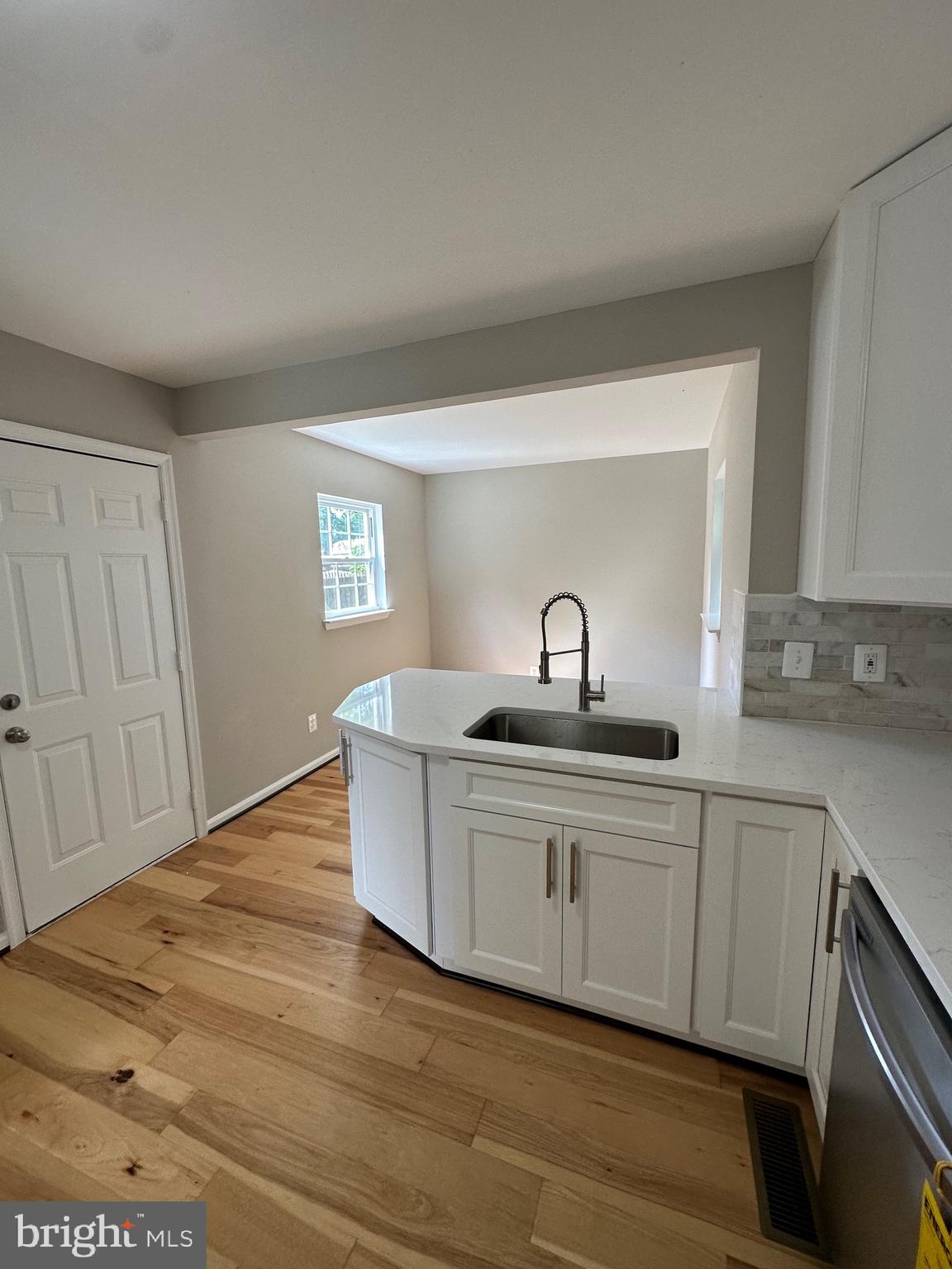 WALNUT HILLS - Residential