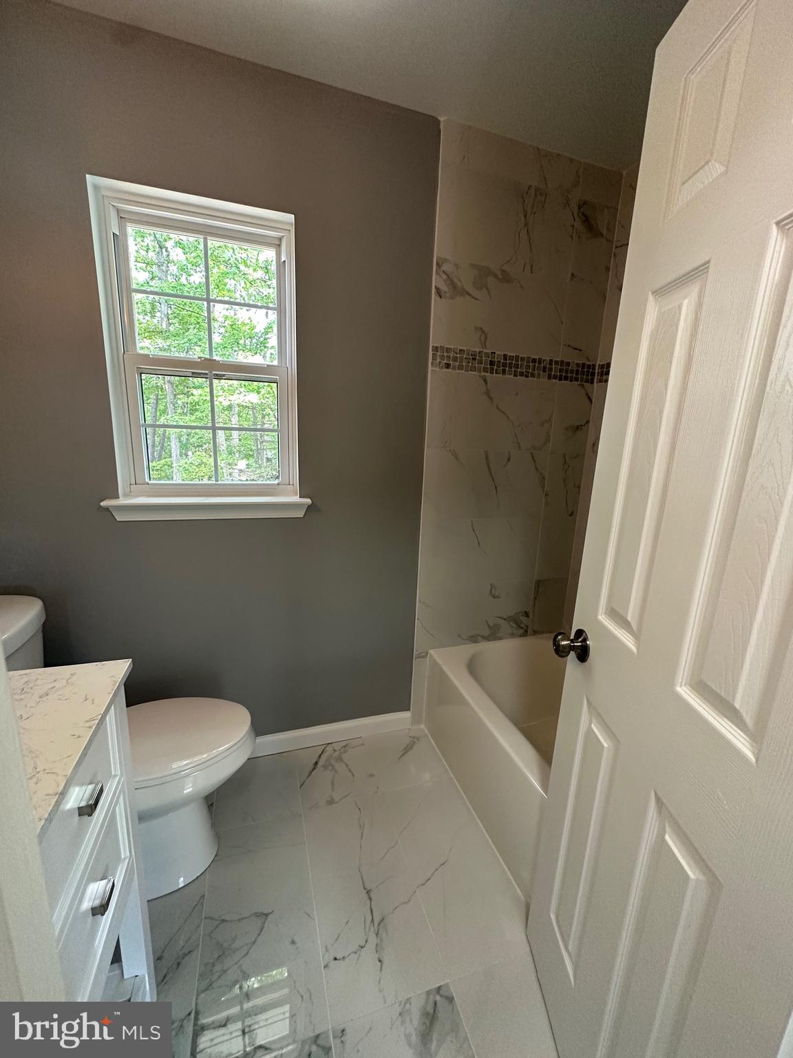 WALNUT HILLS - Residential