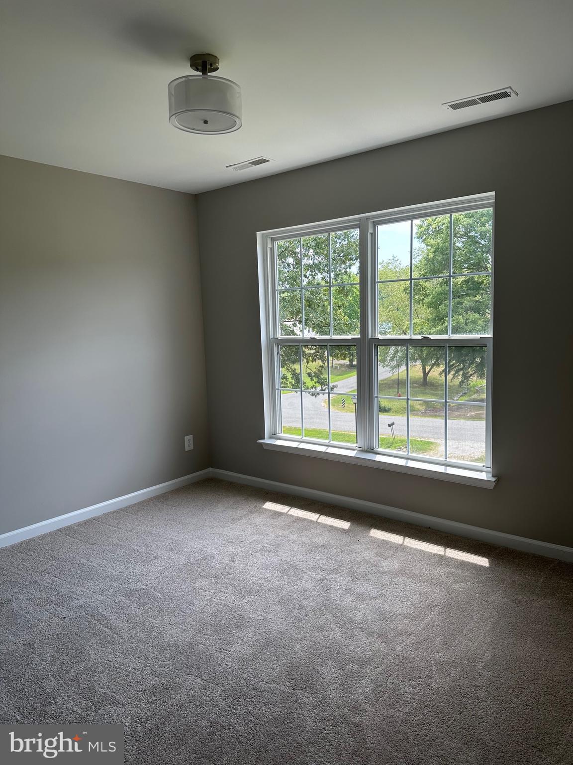 WALNUT HILLS - Residential