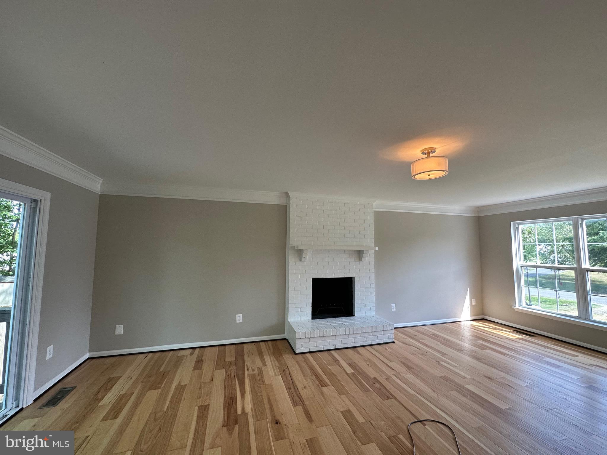 WALNUT HILLS - Residential