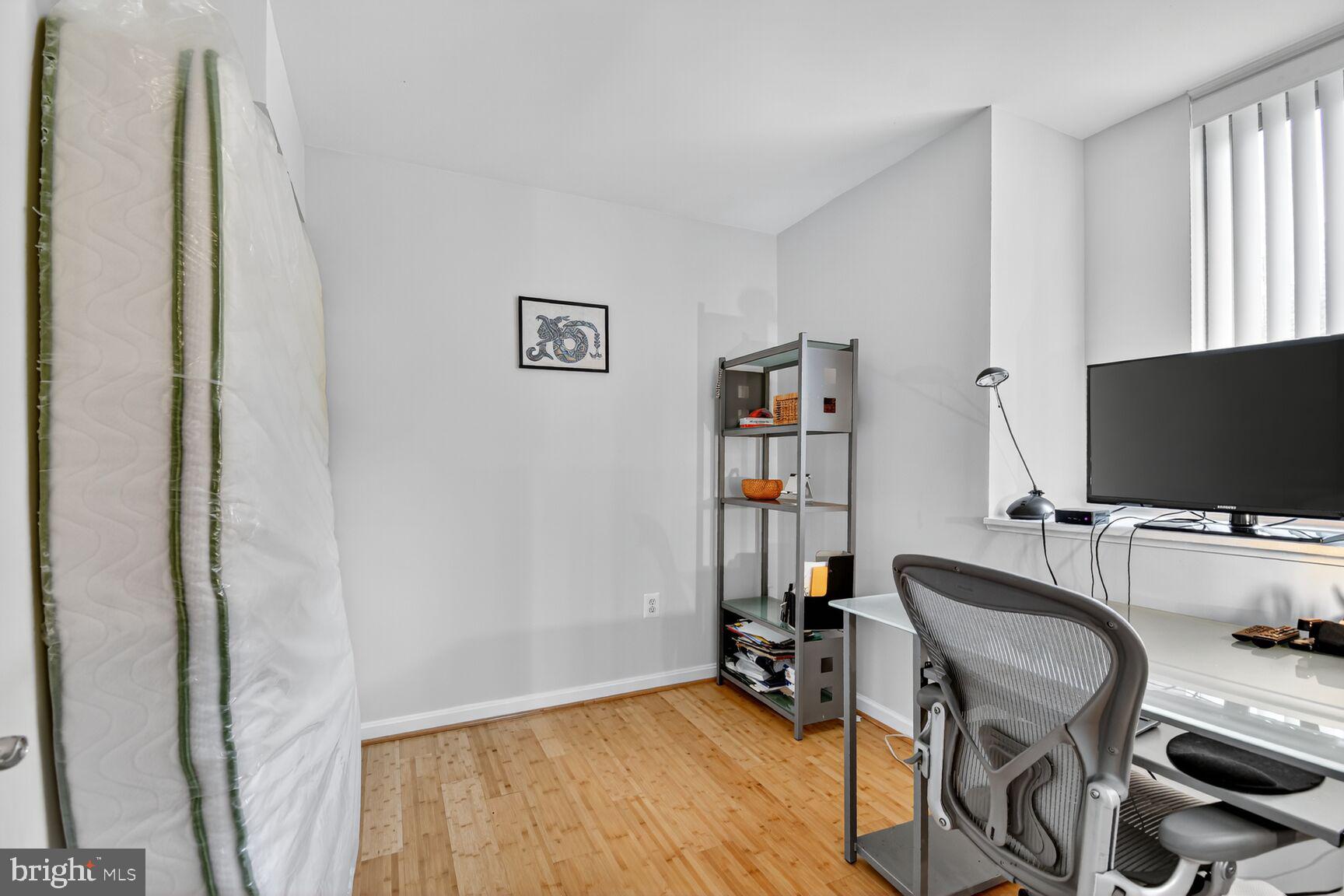 WESTVIEW AT BALLSTON METRO - Residential