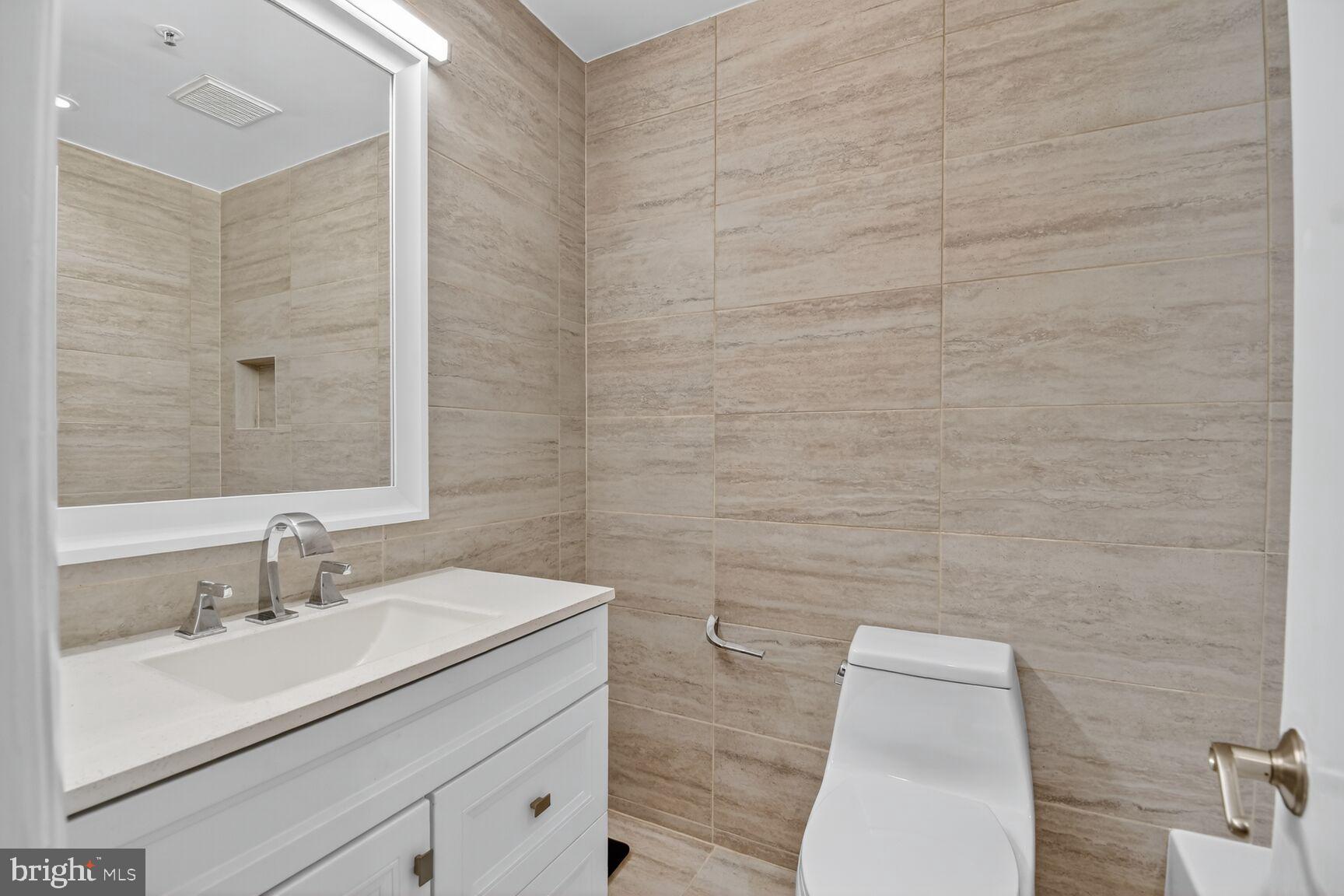 WESTVIEW AT BALLSTON METRO - Residential