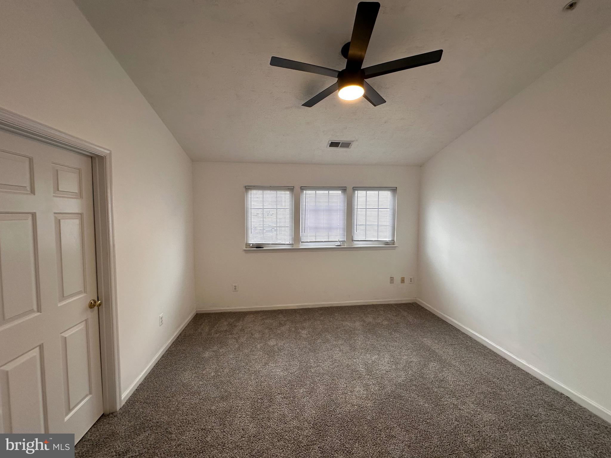 LOHR'S ORCHARD - Residential Lease