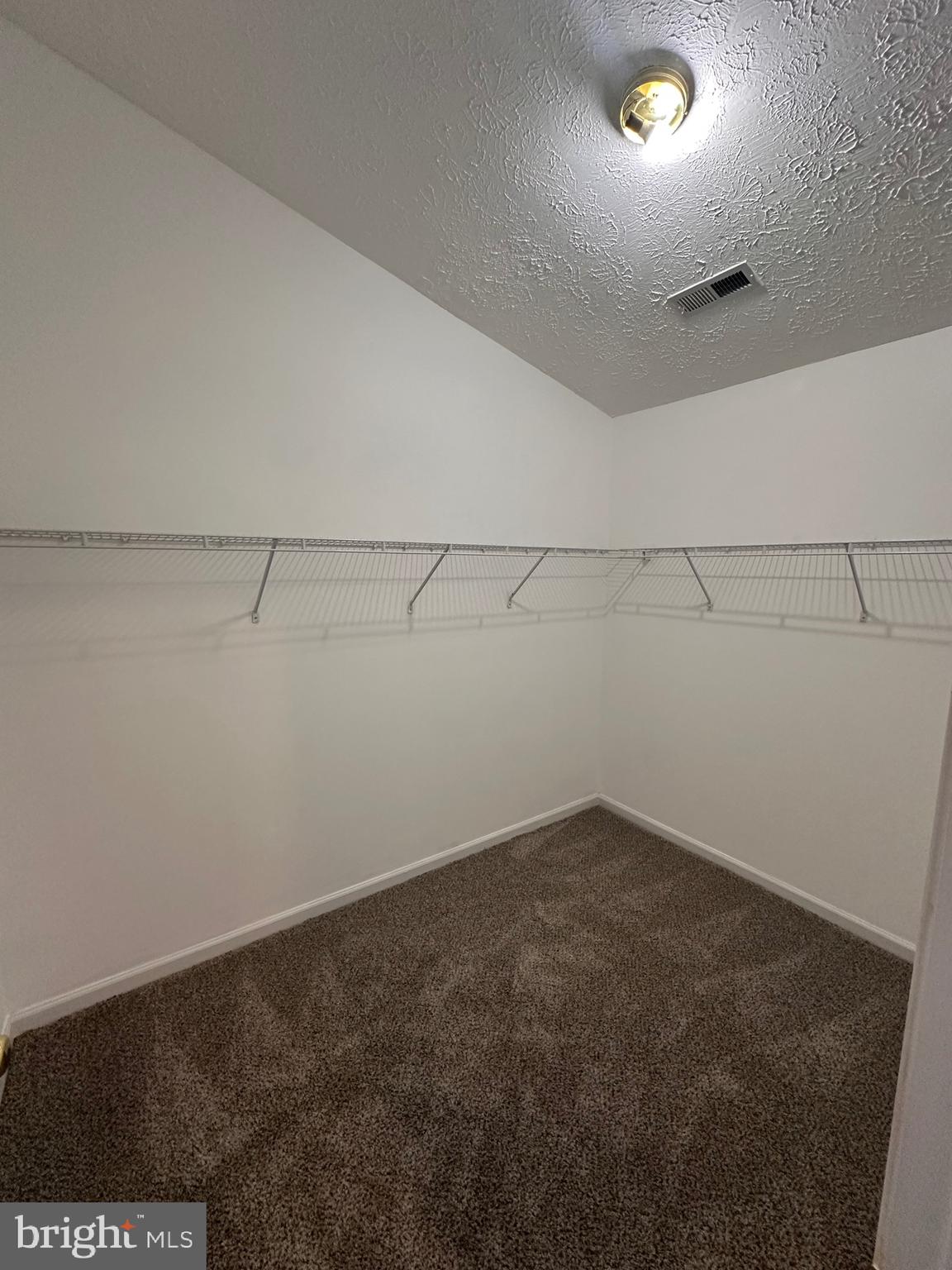 LOHR'S ORCHARD - Residential Lease