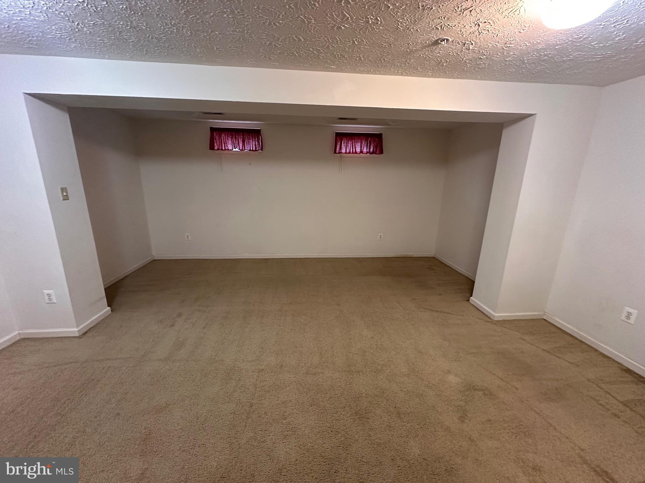 LOHR'S ORCHARD - Residential Lease