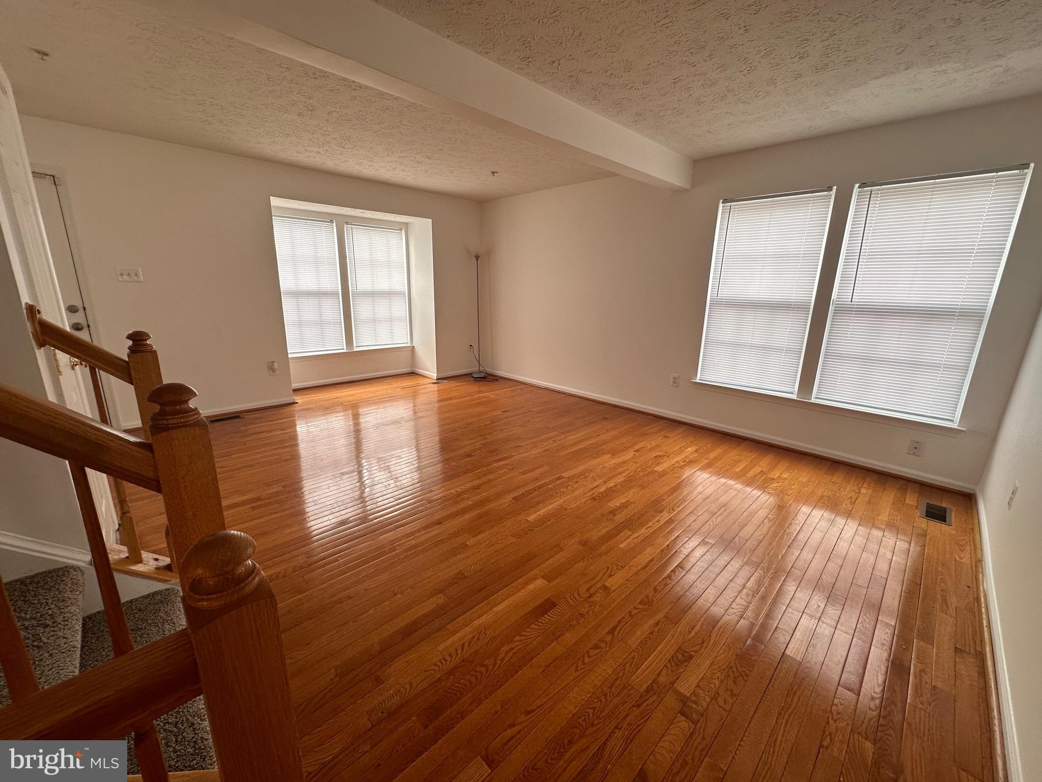 LOHR'S ORCHARD - Residential Lease