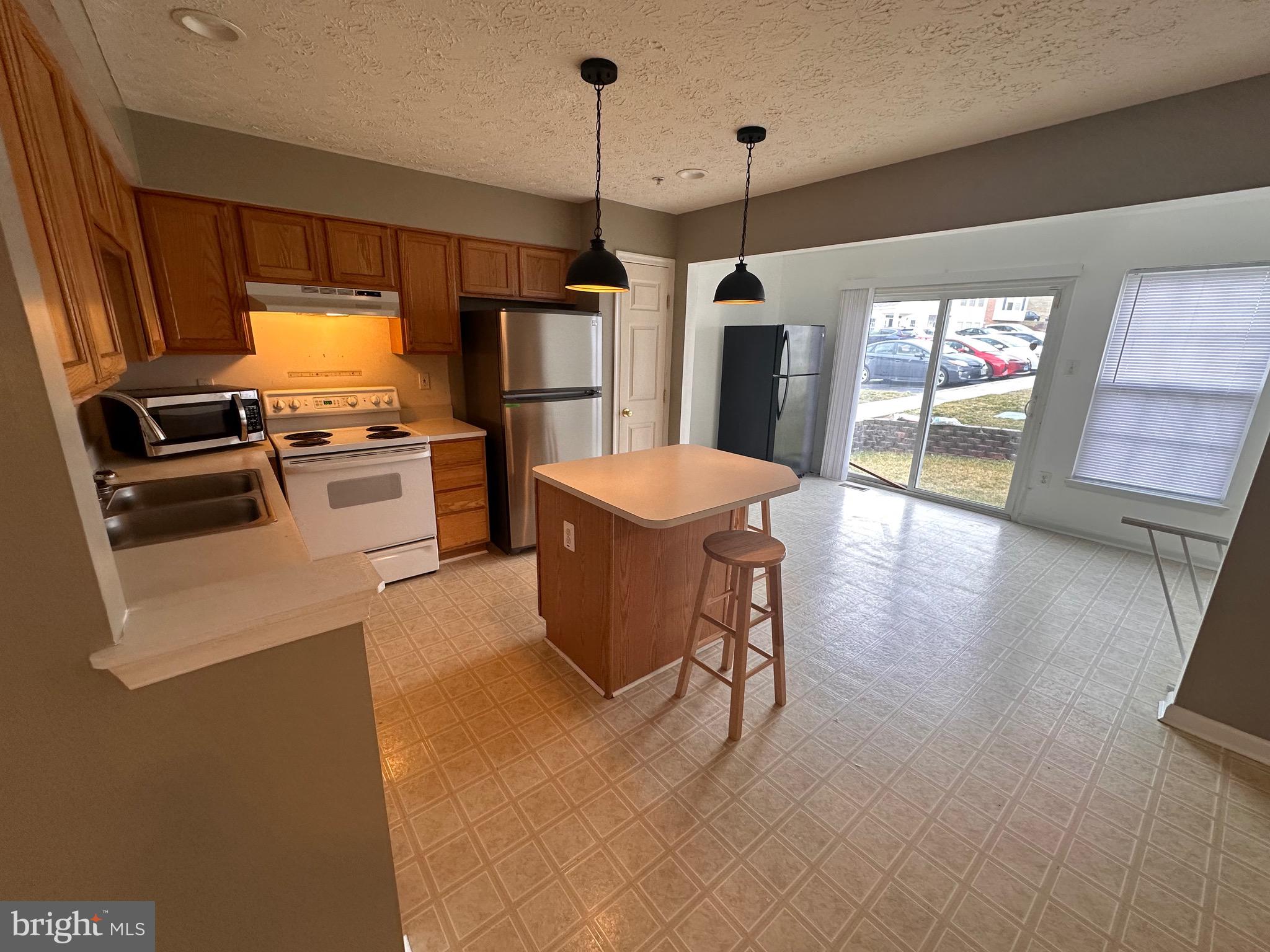 LOHR'S ORCHARD - Residential Lease