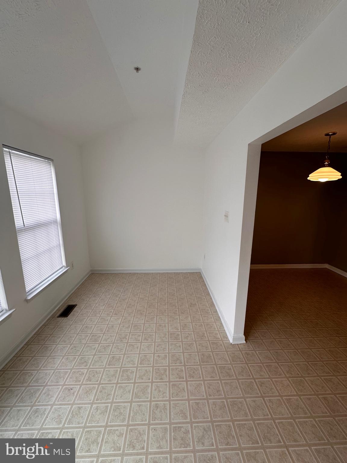 LOHR'S ORCHARD - Residential Lease