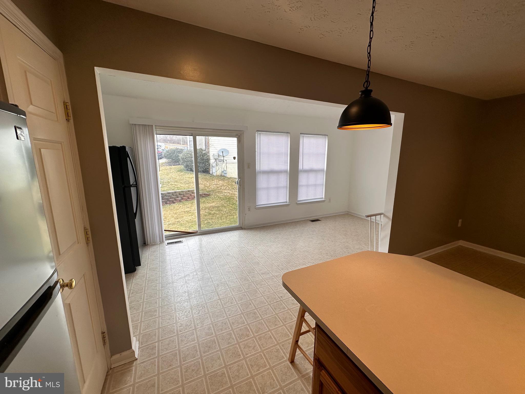 LOHR'S ORCHARD - Residential Lease