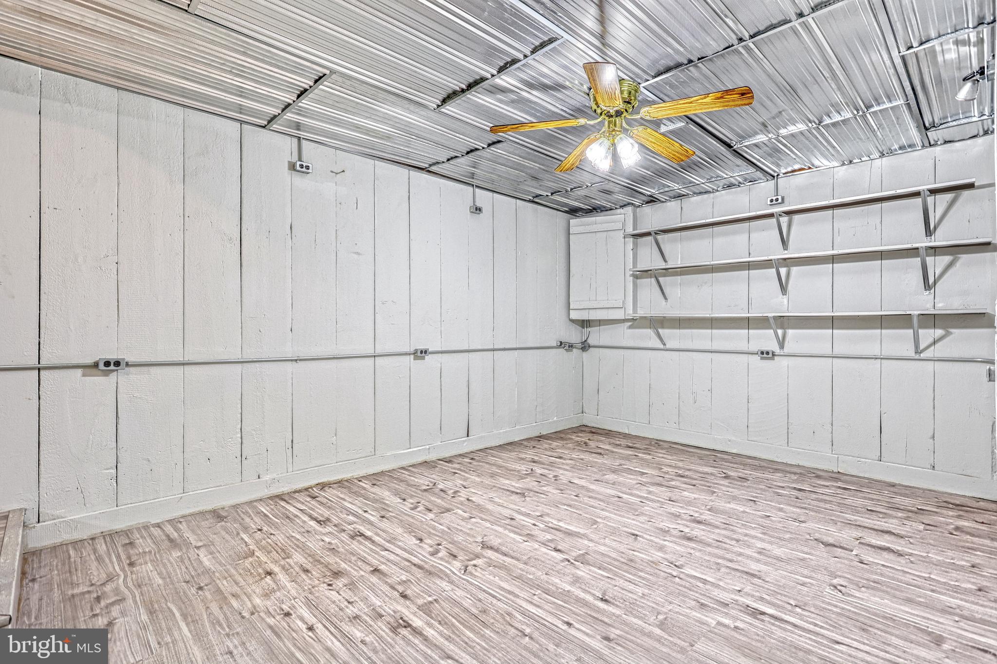 WASHINGTON SQUARE - Residential