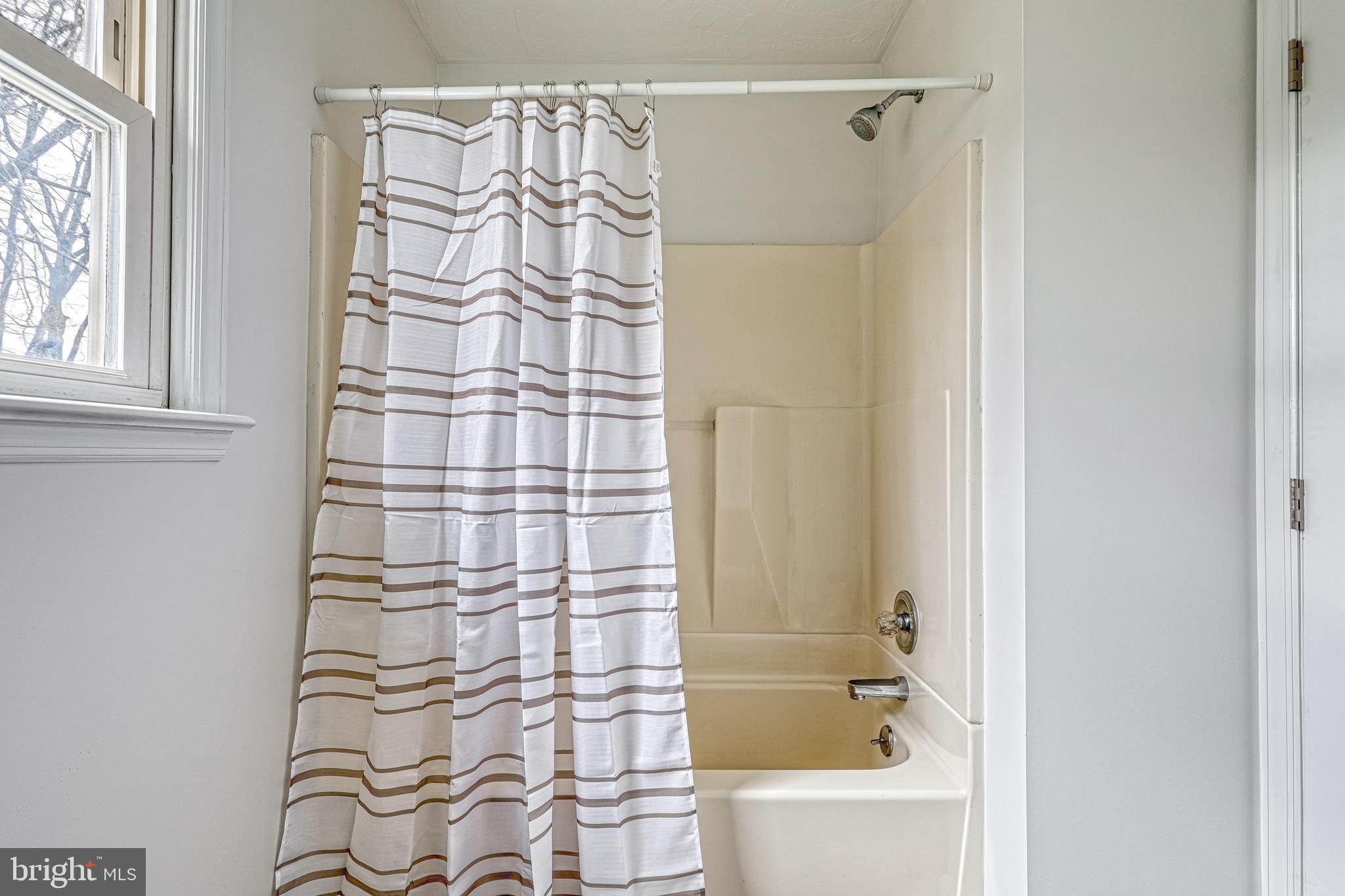 WASHINGTON SQUARE - Residential