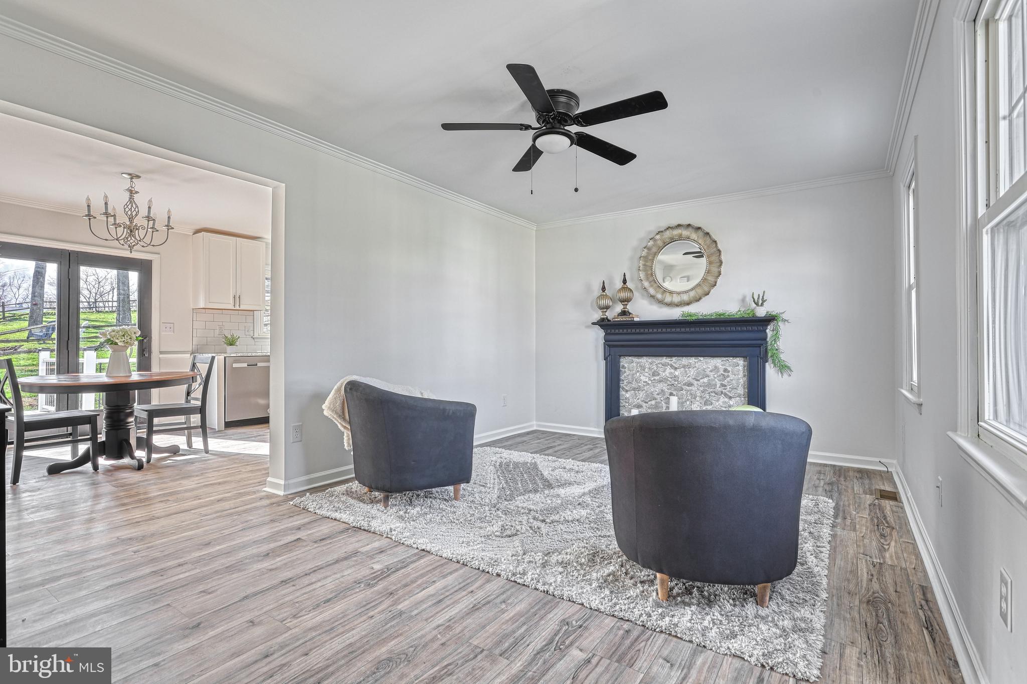 WASHINGTON SQUARE - Residential