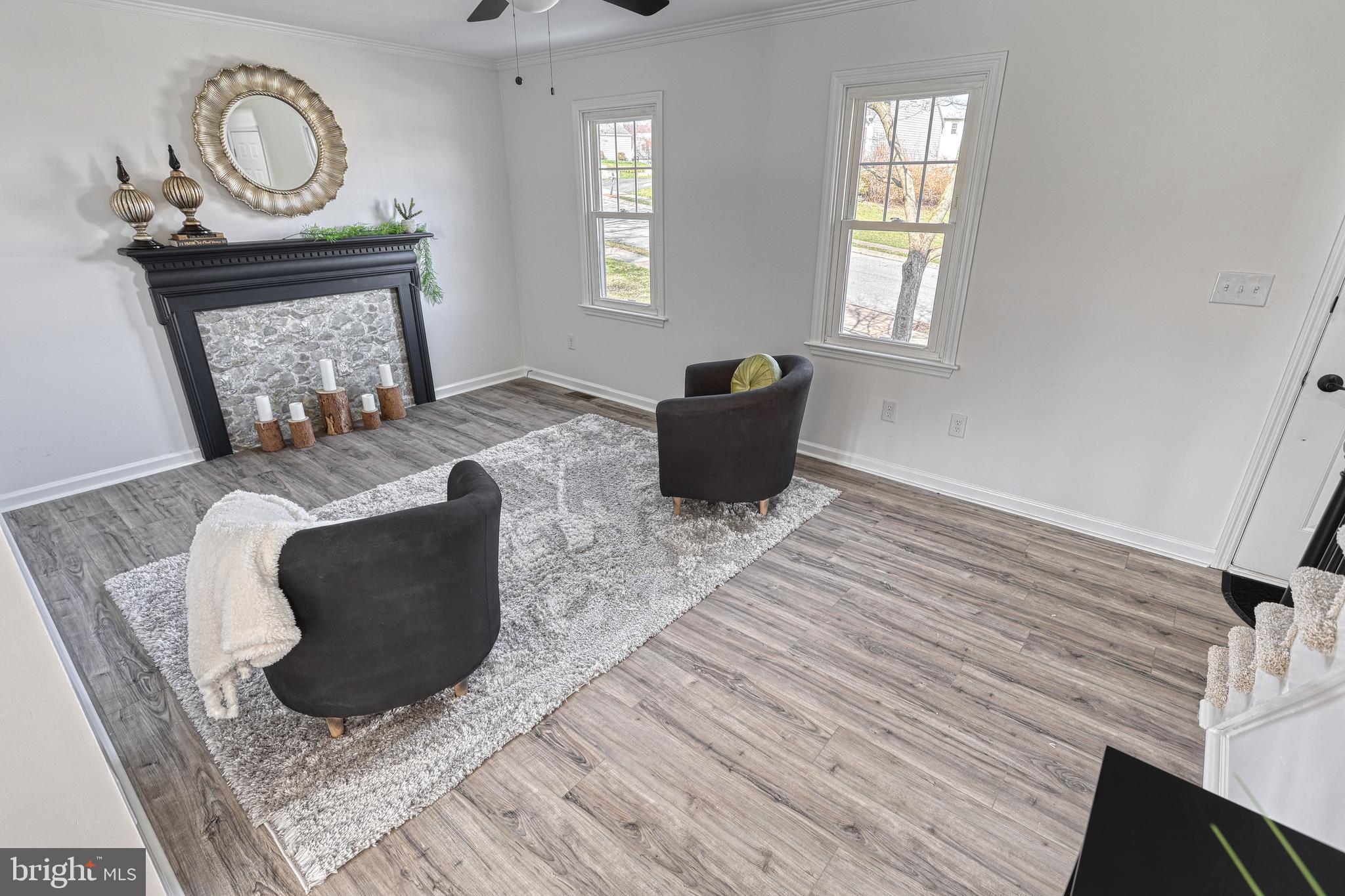 WASHINGTON SQUARE - Residential