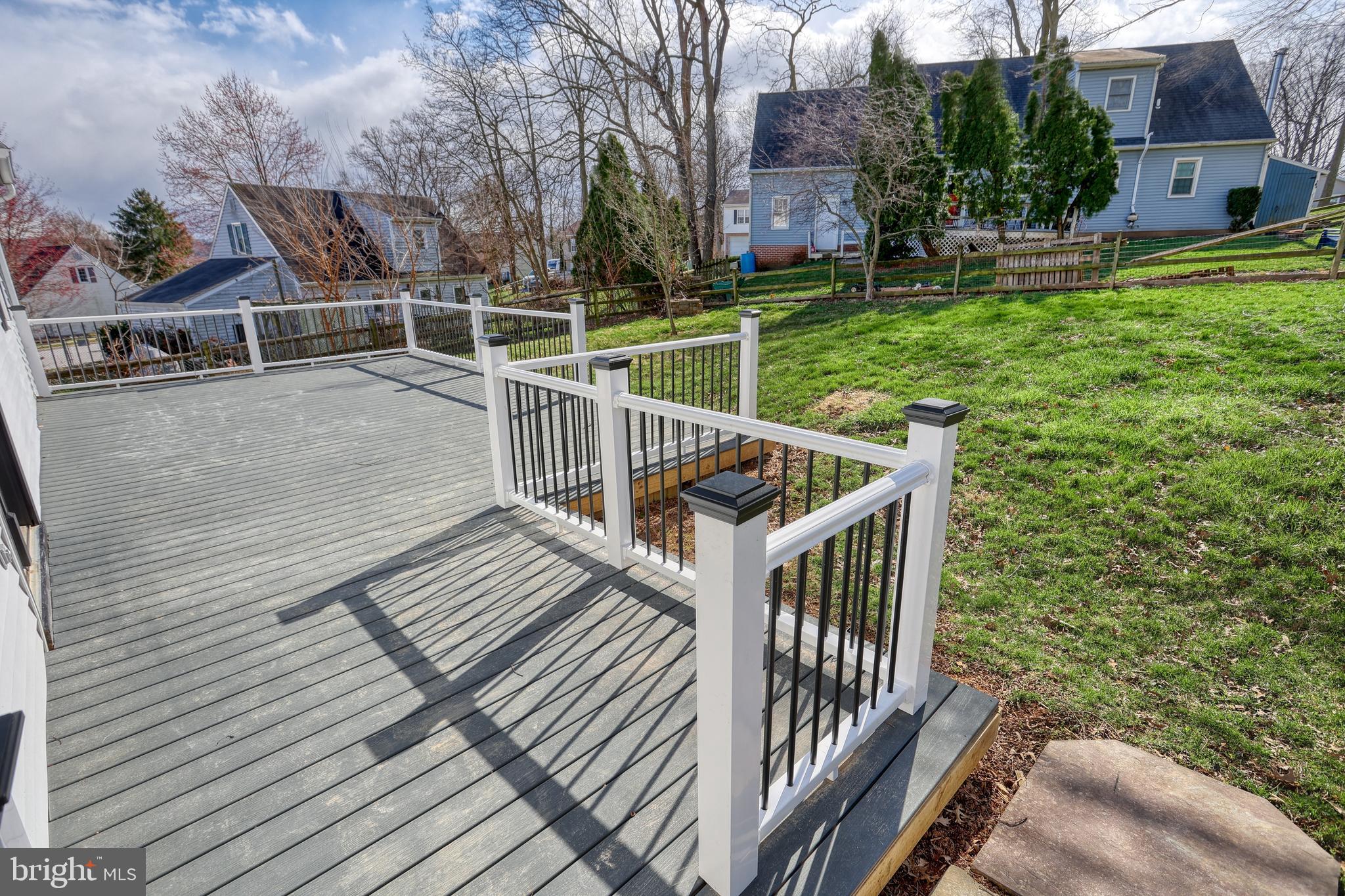 WASHINGTON SQUARE - Residential