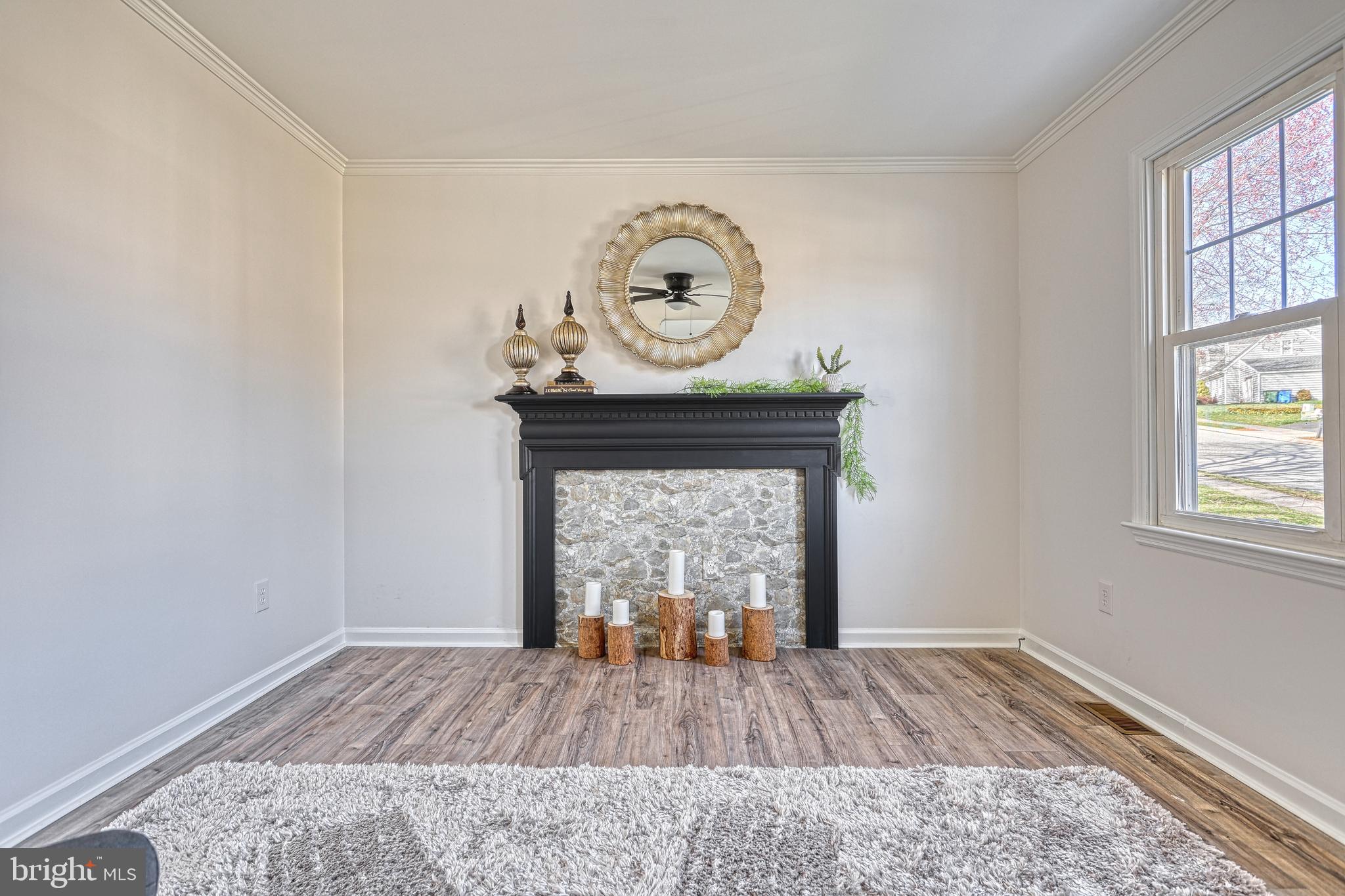 WASHINGTON SQUARE - Residential