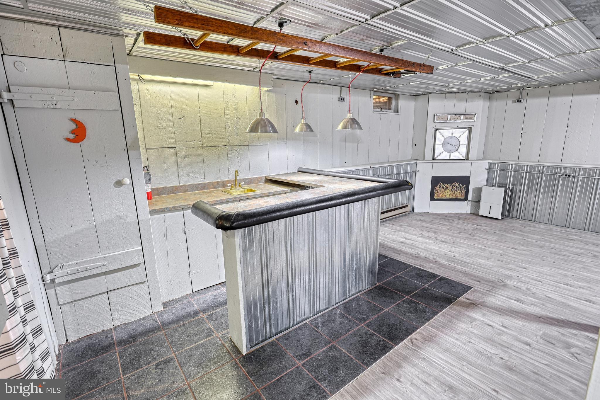 WASHINGTON SQUARE - Residential