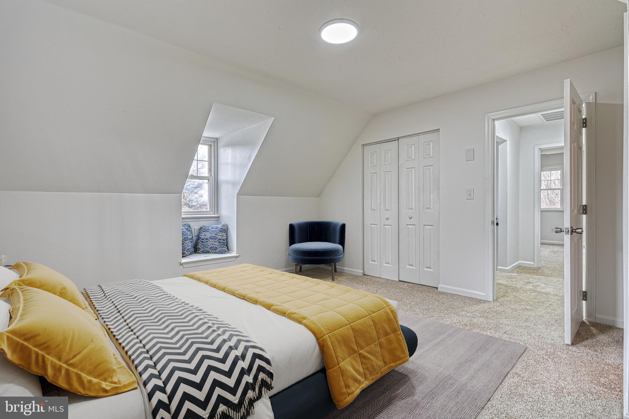 WASHINGTON SQUARE - Residential