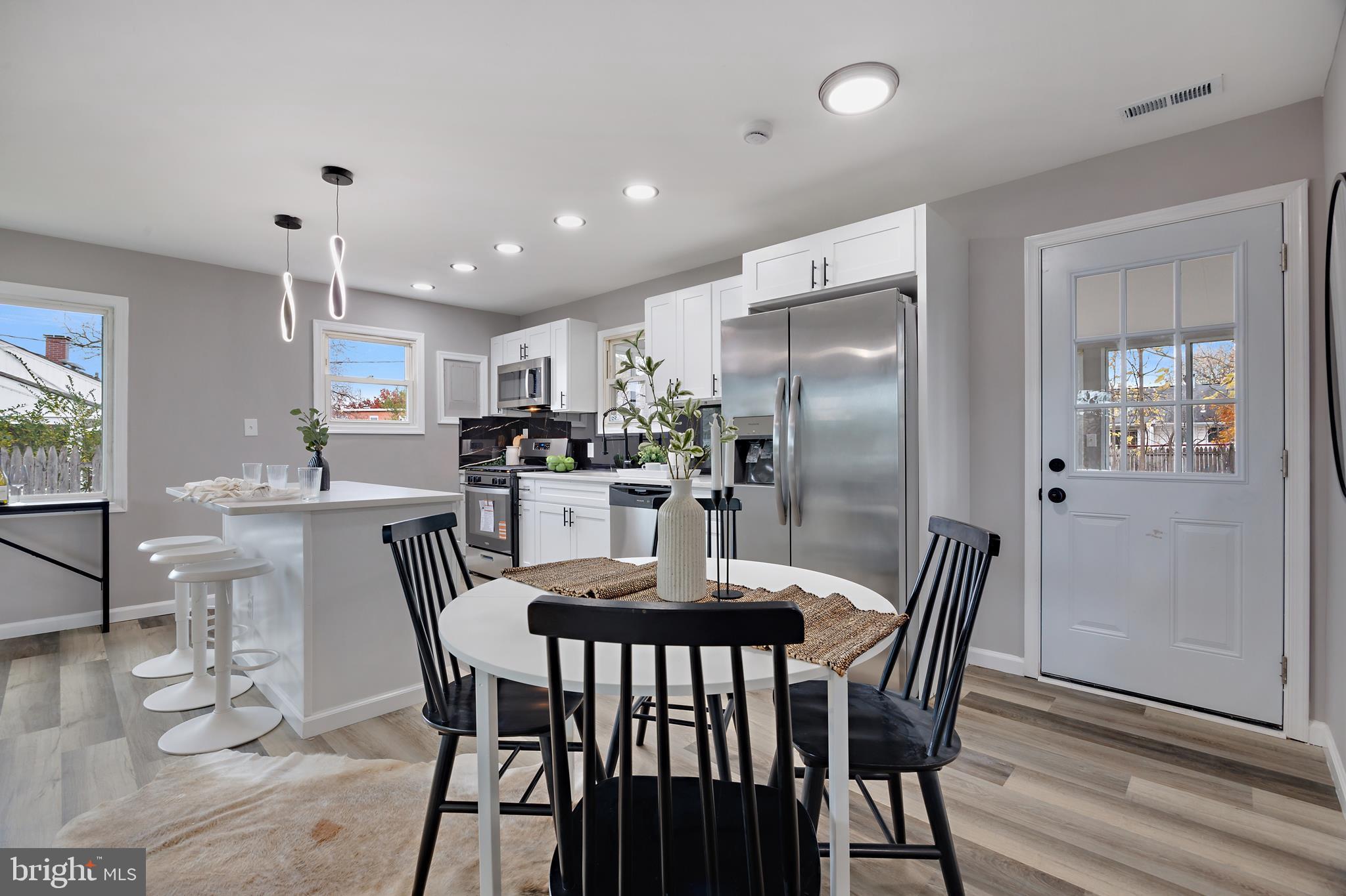 FAIRLAWN - Residential